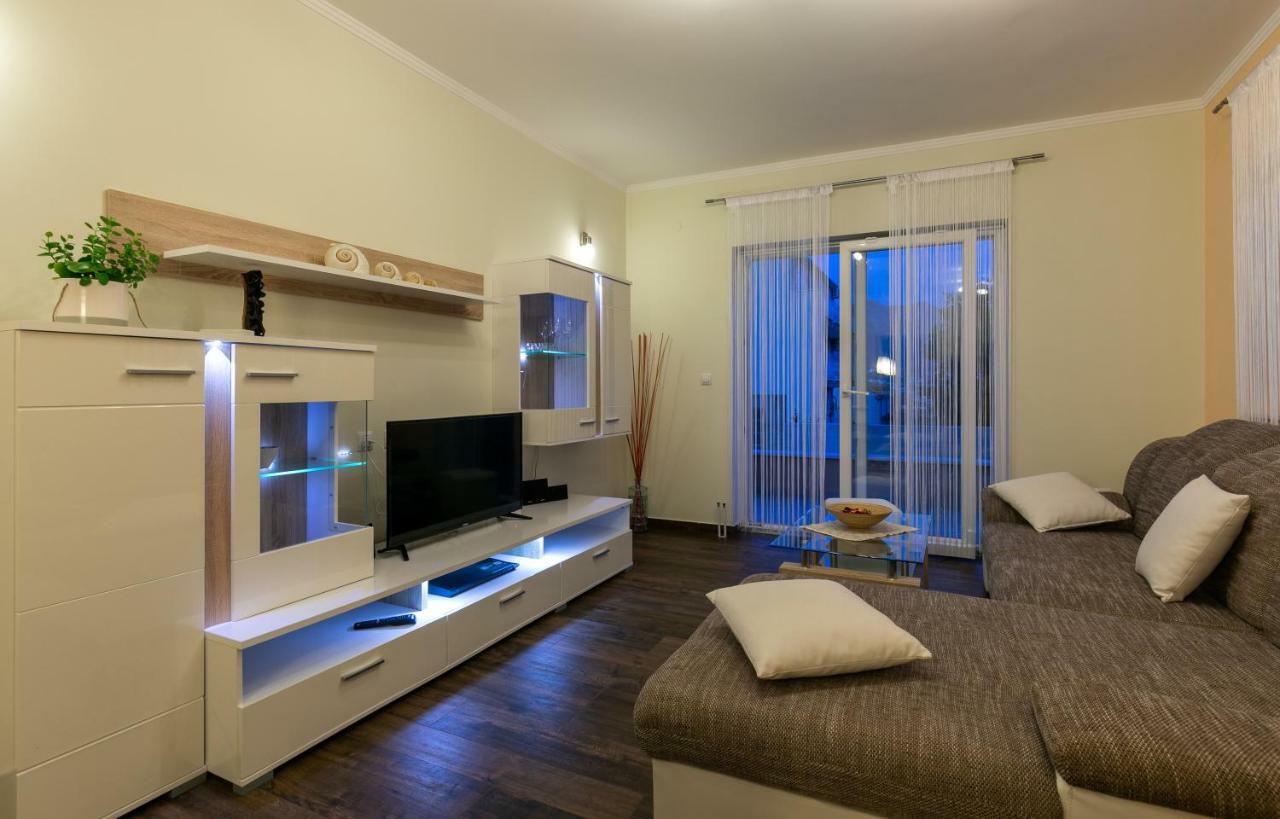 Villa "Amber" Luxury Apartments With A Pool Mlini Exterior foto
